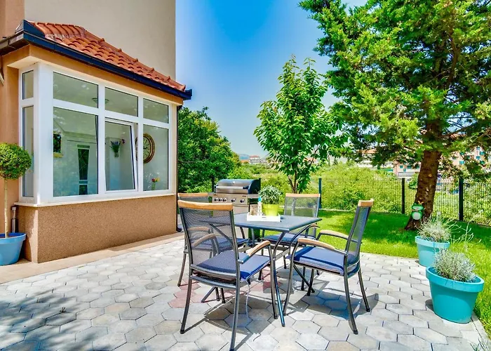 Ena Apartment