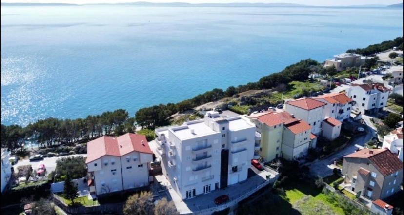 Ena Apartment Split